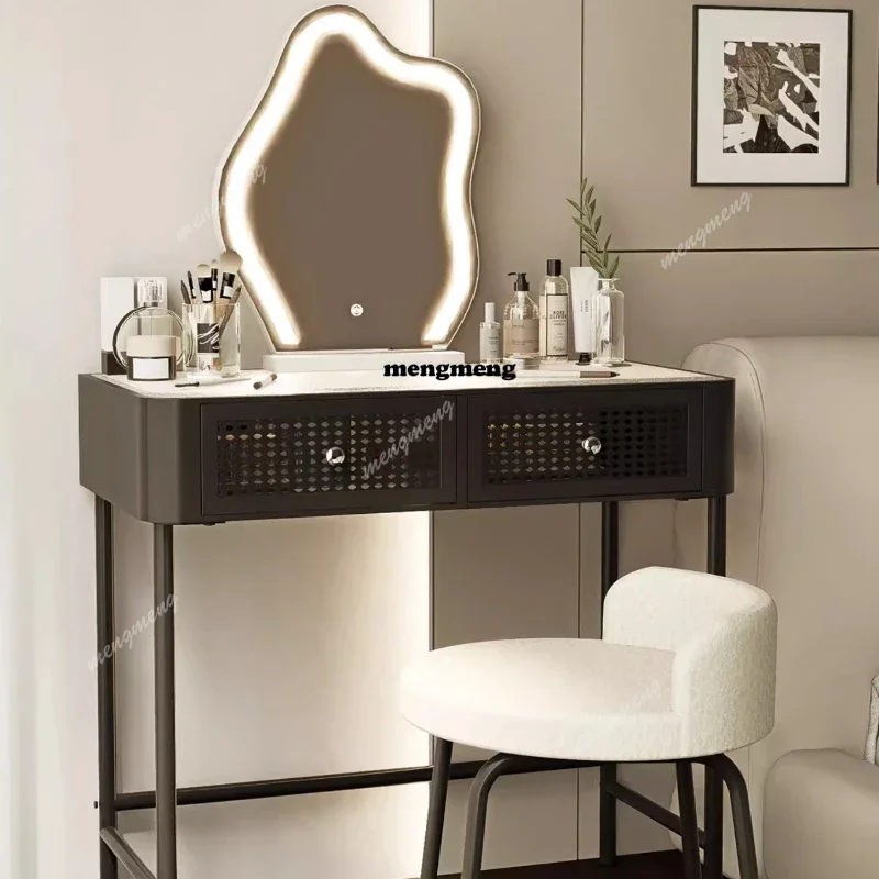 Biała nordycka toaletka z orga – Drawer Dresser White recenzja i cena